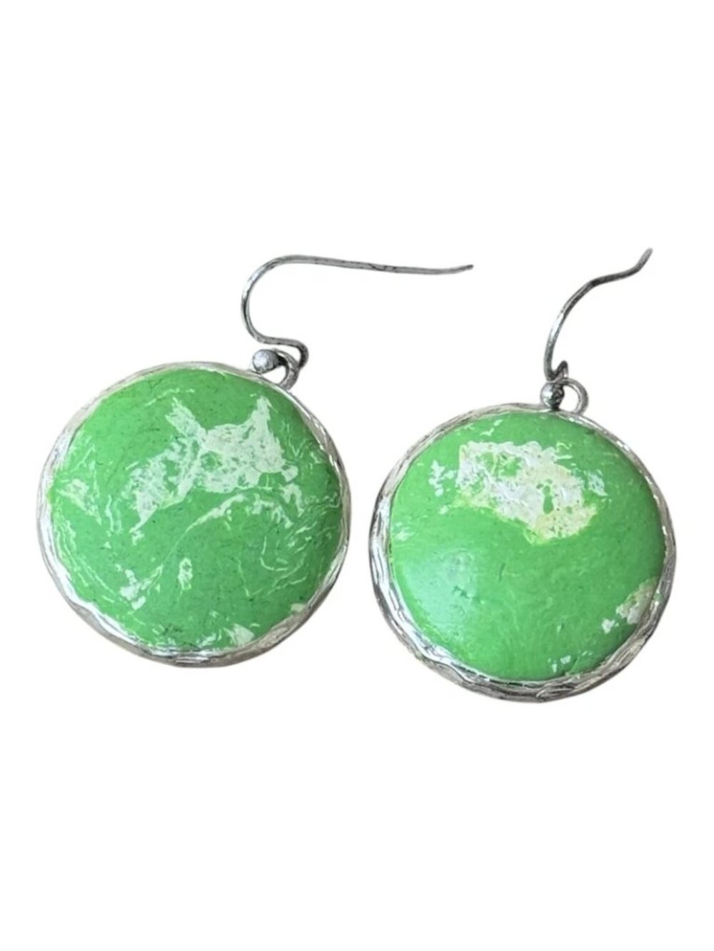 NWOT Green and Silver Lilly Dupe Circle Earrings